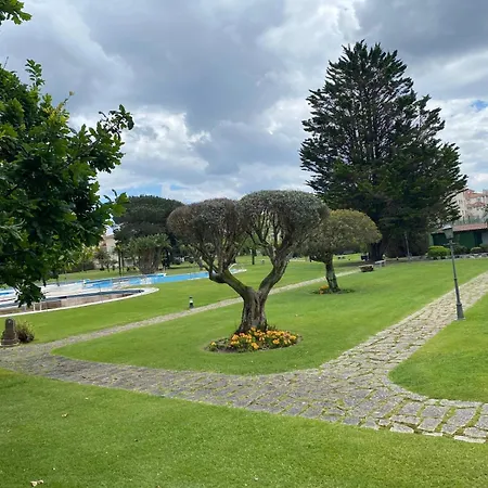 Con Terraza Y Vistas Al Mar En La アパート *