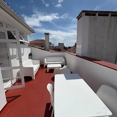 Apartment Con Terraza Y Vistas Al Mar En La *
