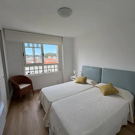 Con Terraza Y Vistas Al Mar En La *