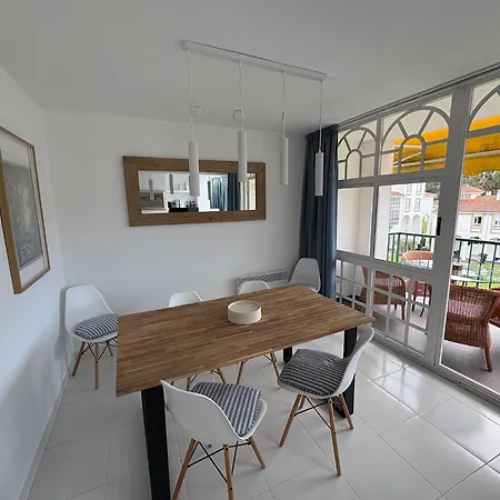 Con Terraza Y Vistas Al Mar En La * イスラ・デ・ラ・トハ